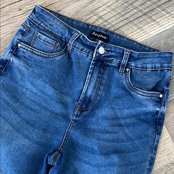 Suko Embroidered Jeans - Picture 3 of 7